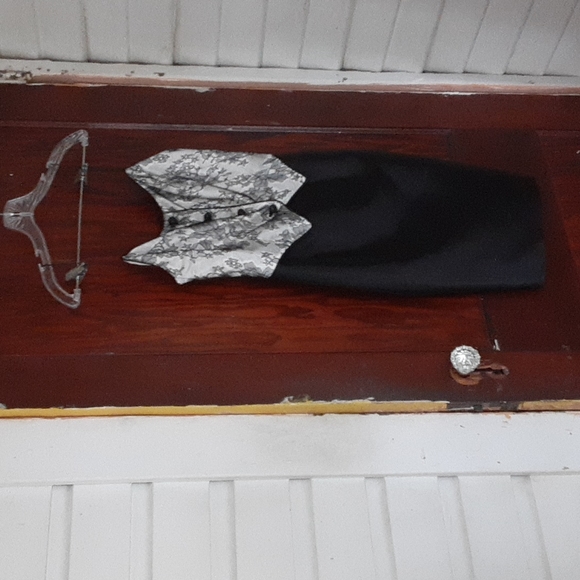 No Name 100% silk 2pc suit sz XS pit 15 inches lace Tuxedo style w/ beaded butto - Picture 6 of 12